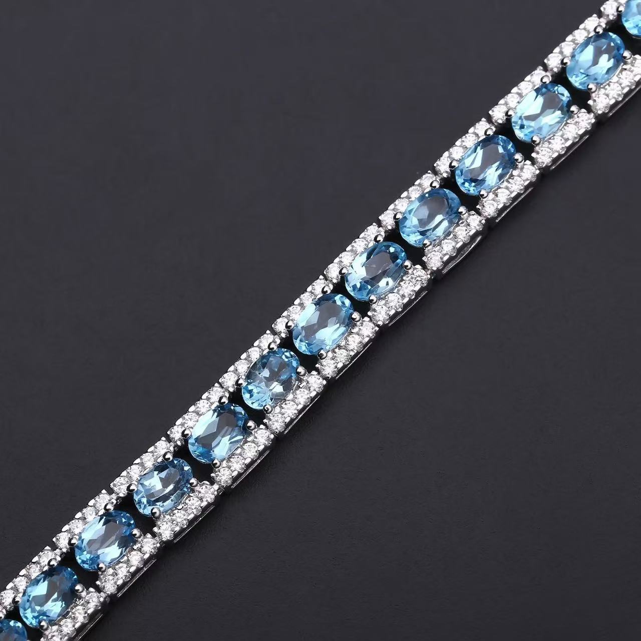 S925 silver inlaid high-grade natural Swiss blue topaz bracelet for women